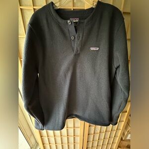 Patagonia Better Sweater Henley pullover New Navy Large NWT